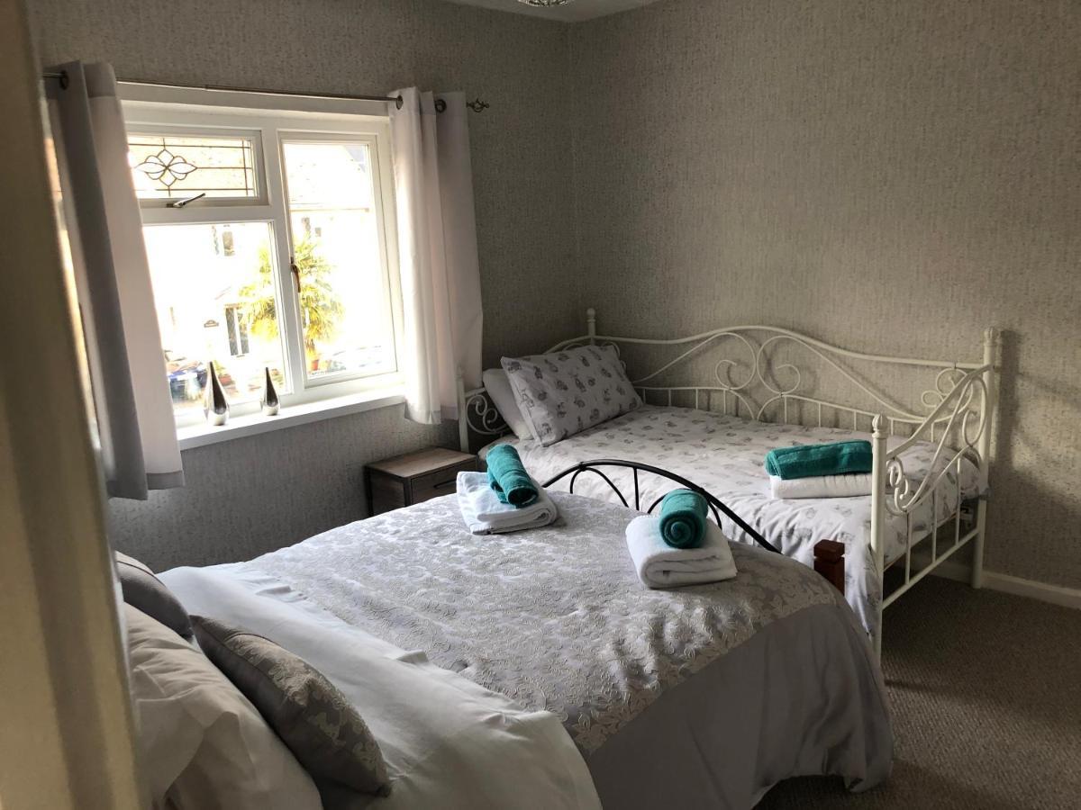 3-Bed House Waterfall Country Brecon Beacons Pontneddfechan エクステリア 写真